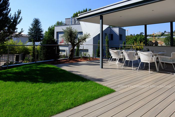 UltraShieldAntique_Backyard_Patio_Decking_in_Austria_2015