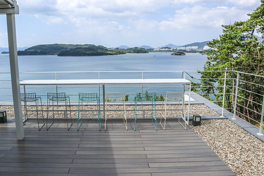 newtechwood Old World decking