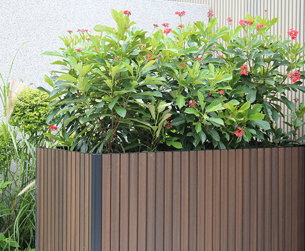 NEWTECHWOOD Garden Bed